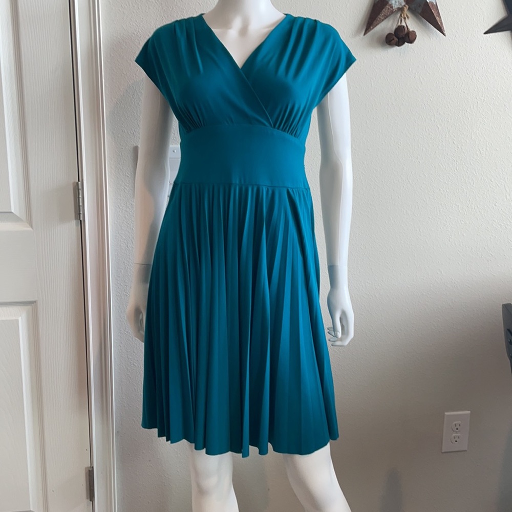 Teal vintage look midi pleated dress